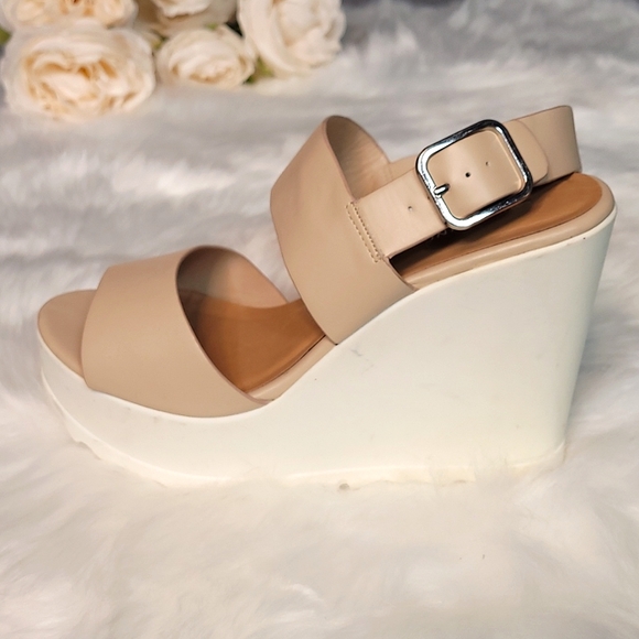 Call it Spring Dual Strap Wedges - Picture 3 of 6